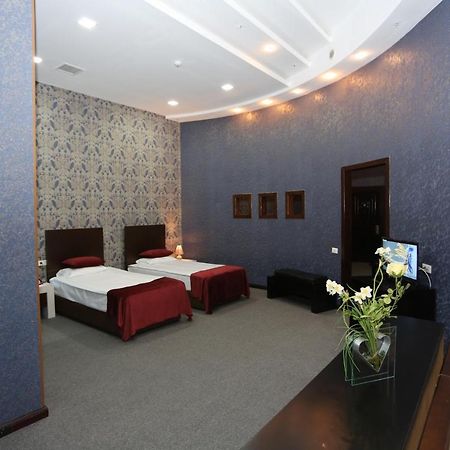Ambassador Hotel 바쿠 외부 사진