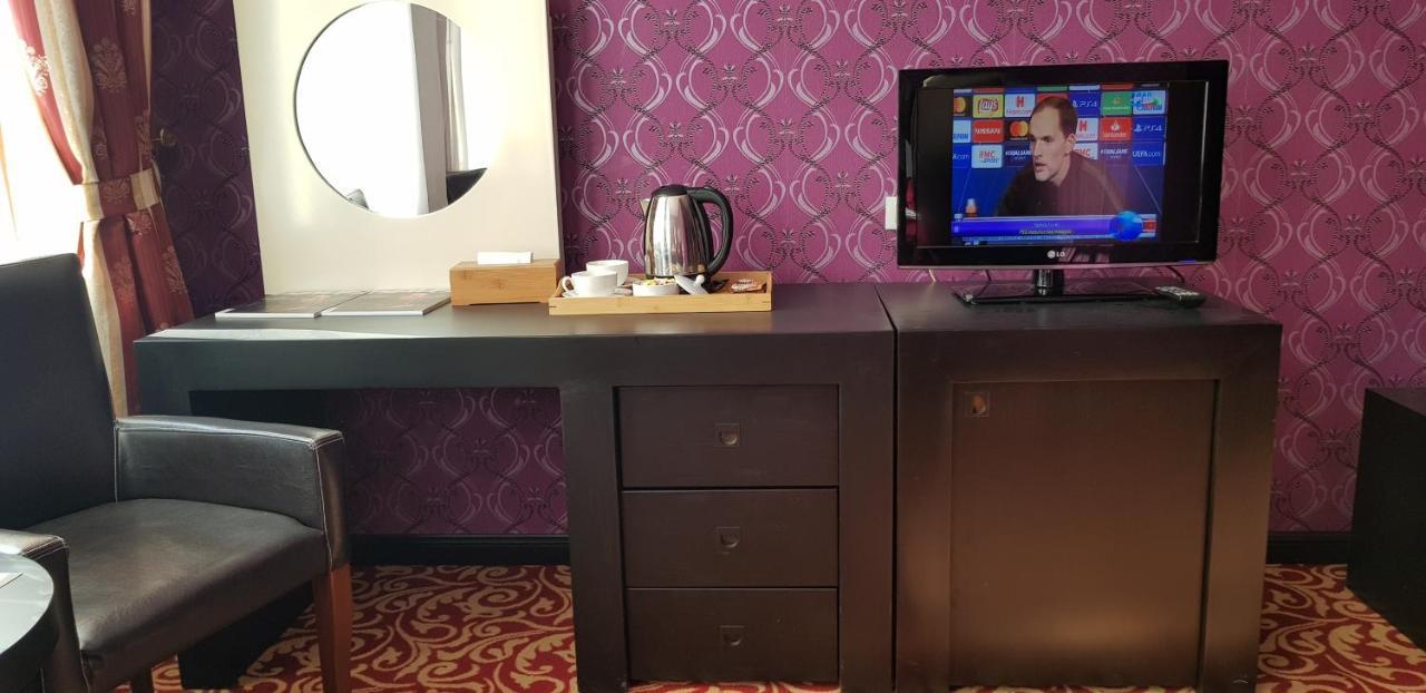 Ambassador Hotel 바쿠 외부 사진