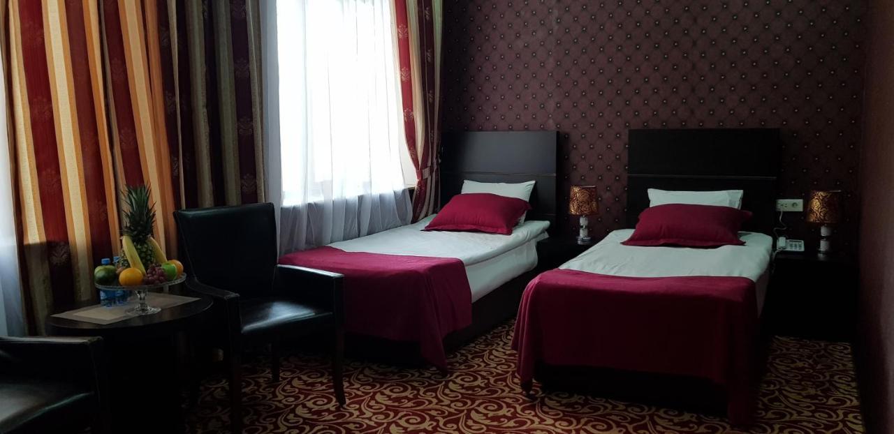 Ambassador Hotel 바쿠 외부 사진