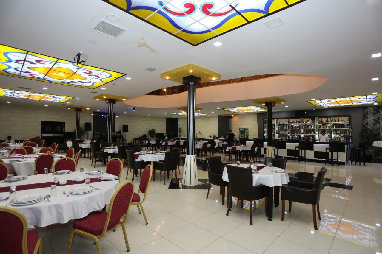 Ambassador Hotel 바쿠 외부 사진
