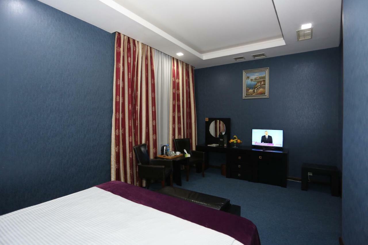 Ambassador Hotel 바쿠 외부 사진