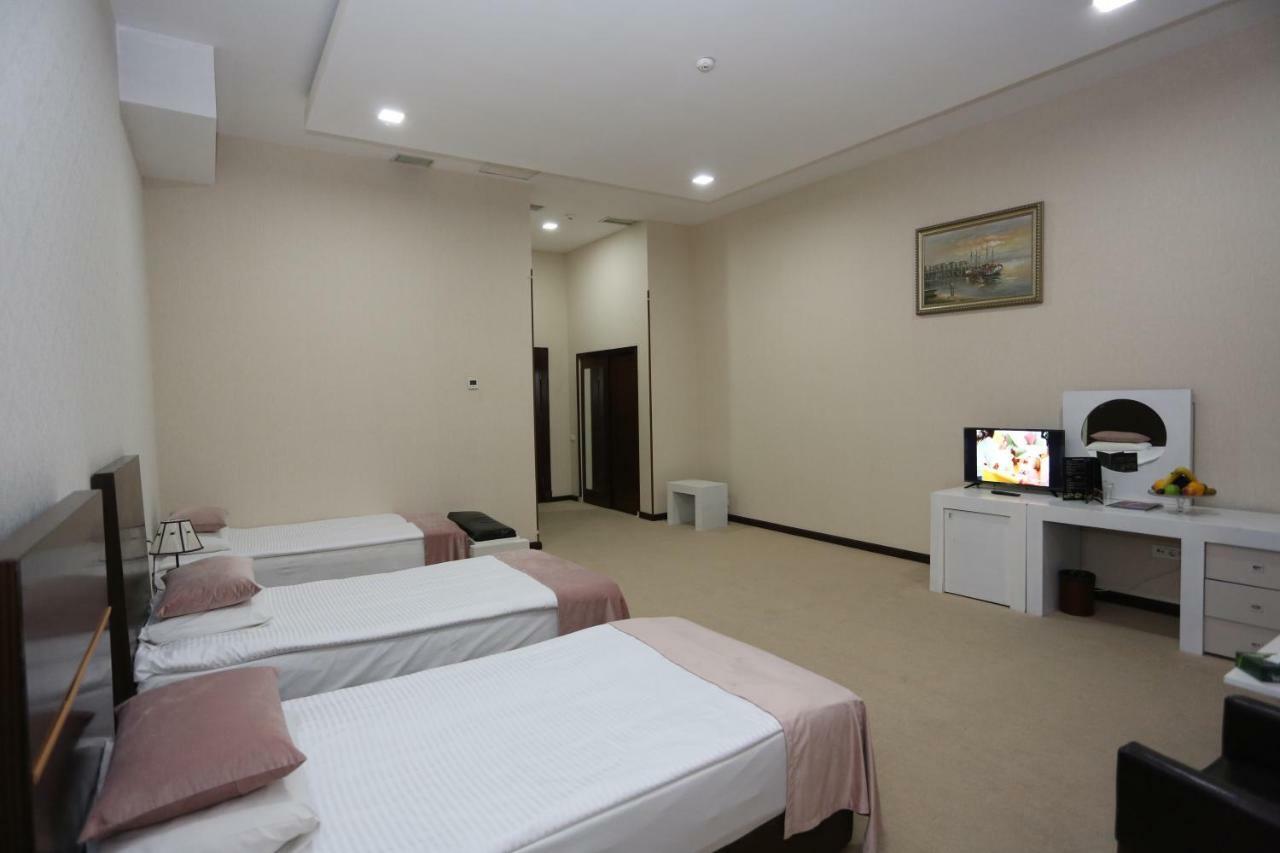 Ambassador Hotel 바쿠 외부 사진